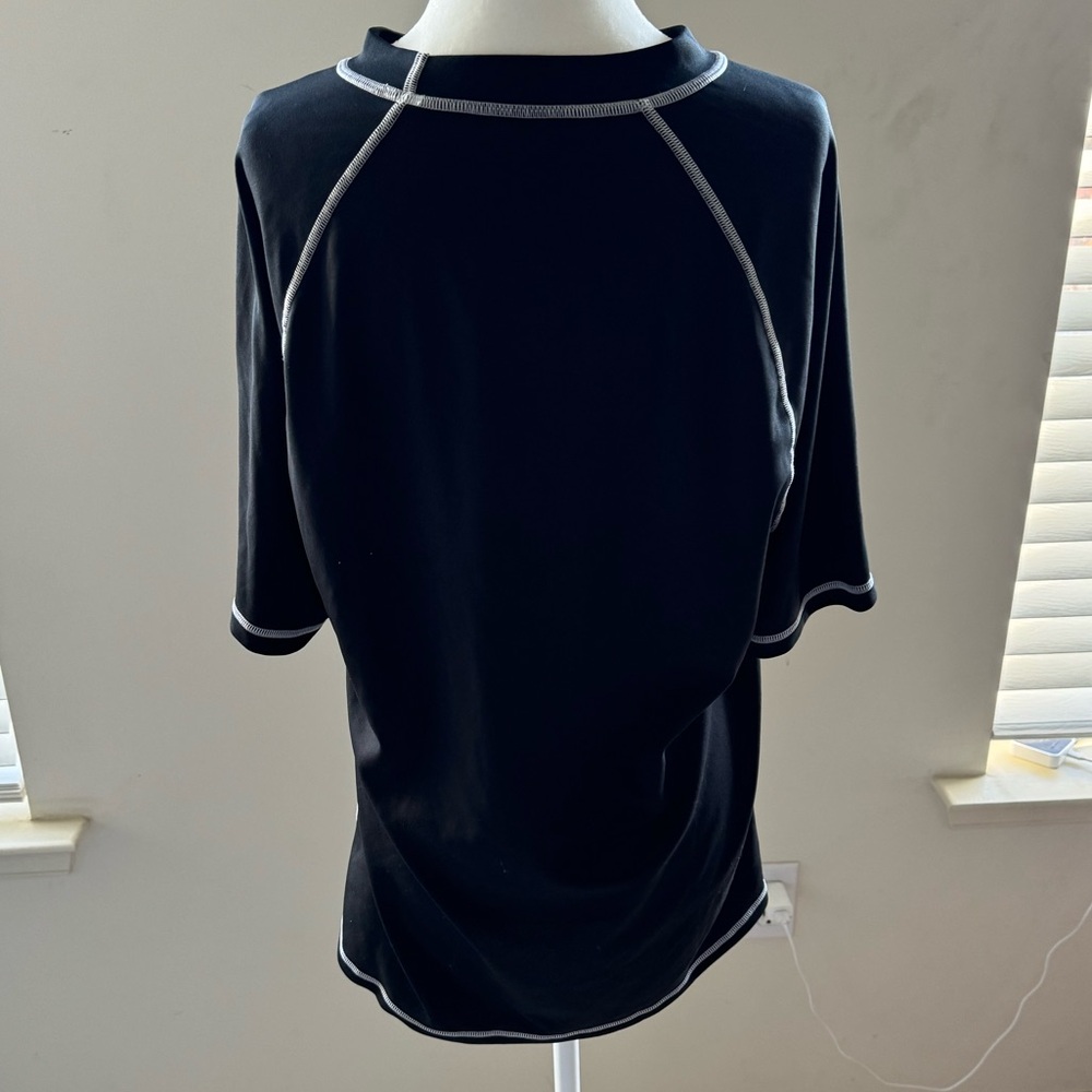 Like New Speedo Easy Short Sleeve Swim Rashguard Shirt - Men’s Size M - Picture 3 of 5